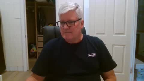 Snapshot of viper654321 chatting on 05-19-26, 01:11 viper654321 online show from 05-19-26, 01:11