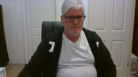 Snapshot of viper654321 chatting on 06-09-26, 07:42 viper654321 online show from 06-09-26, 07:42