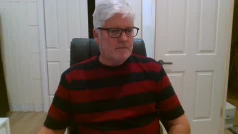 Snapshot of viper654321 chatting on 06-19-26, 08:07 viper654321 online show from 06-19-26, 08:07