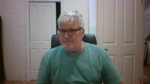 Snapshot of viper654321 chatting on 06-23-26, 04:21 viper654321 online show from 06-23-26, 04:21