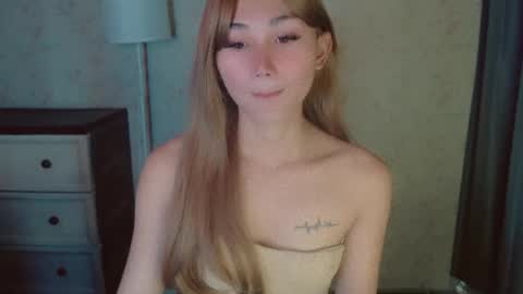 Snapshot of virgenpearl chatting on 05-07-26, 02:50 Pearl online show from 05-07-26, 02:50