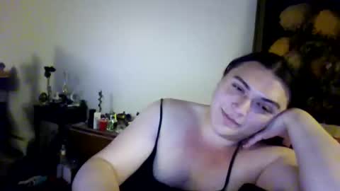 priscilla online show from 06-05-26, 06:52