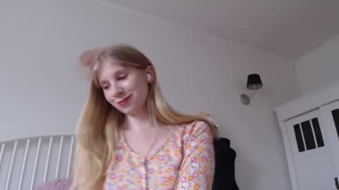 Snapshot of visceratio chatting on 02-07-25, 11:56 Visceratio online show from 02-07-25, 11:56