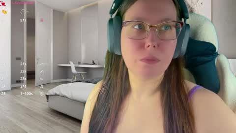 Snapshot of visecret chatting on 05-02-26, 11:21 Victoria Romans online show from 05-02-26, 11:21