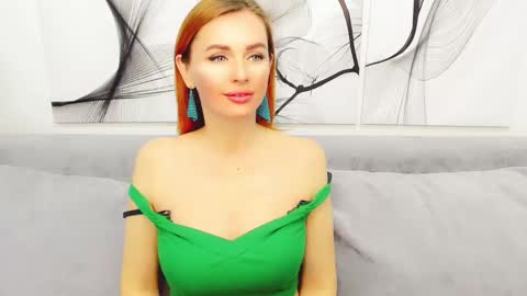 Snapshot of vita_flowen chatting on 02-25-25, 05:30 Vita online show from 02-25-25, 05:30