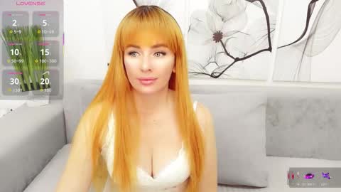 Snapshot of vita_flowen chatting on 10-13-25, 05:07 Vita online show from 10-13-25, 05:07