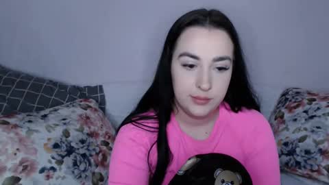 Snapshot of vitalina_freedom chatting on 12-18-24, 03:55 Vitalina online show from 12-18-24, 03:55