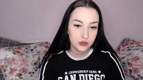 Snapshot of vitalina_freedom chatting on 12-26-24, 11:54 Vitalina online show from 12-26-24, 11:54