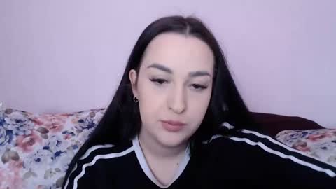 Snapshot of vitalina_freedom chatting on 01-07-25, 11:37 Vitalina online show from 01-07-25, 11:37