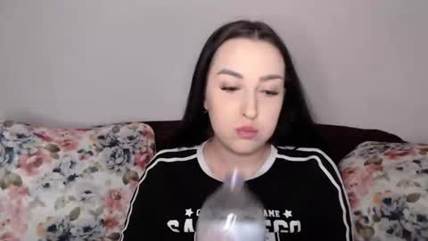 Snapshot of vitalina_freedom chatting on 01-07-25, 02:51 Vitalina online show from 01-07-25, 02:51