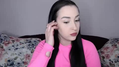 Snapshot of vitalina_freedom chatting on 01-17-25, 11:59 Vitalina online show from 01-17-25, 11:59
