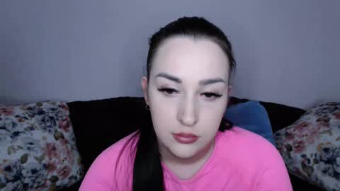 Snapshot of vitalina_freedom chatting on 01-22-25, 04:02 Vitalina online show from 01-22-25, 04:02