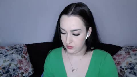 Snapshot of vitalina_freedom chatting on 01-24-25, 11:37 Vitalina online show from 01-24-25, 11:37