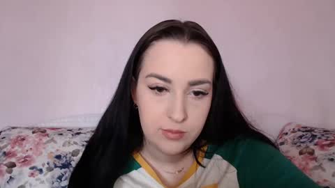Snapshot of vitalina_freedom chatting on 02-05-25, 12:17 Vitalina online show from 02-05-25, 12:17