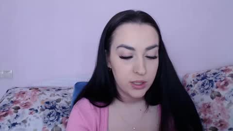 Snapshot of vitalina_freedom chatting on 02-17-25, 12:05 Vitalina online show from 02-17-25, 12:05
