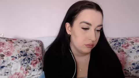 Snapshot of vitalina_freedom chatting on 02-27-25, 10:15 Vitalina online show from 02-27-25, 10:15