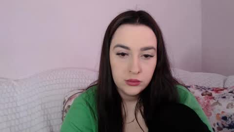 Snapshot of vitalina_freedom chatting on 03-08-25, 08:11 Vitalina online show from 03-08-25, 08:11