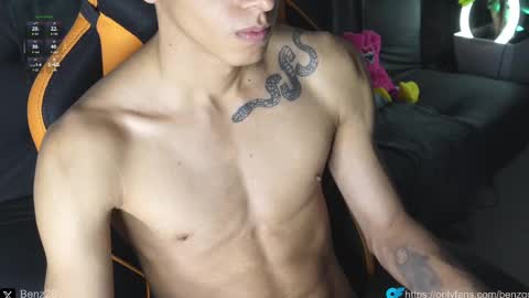 Snapshot of vito_benz chatting on 02-22-25, 10:20 VITO BENZ online show from 02-22-25, 10:20