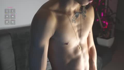 Snapshot of vito_benz chatting on 09-12-25, 04:01 VITO BENZ online show from 09-12-25, 04:01