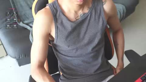 Snapshot of vito_benz chatting on 09-15-25, 02:50 VITO BENZ online show from 09-15-25, 02:50