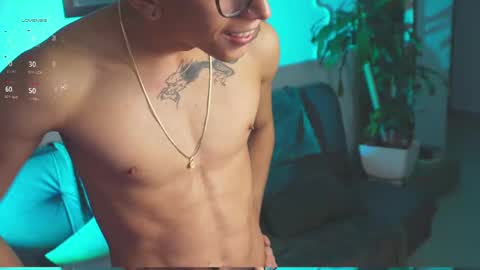 Snapshot of vito_benz chatting on 10-09-25, 10:41 VITO BENZ online show from 10-09-25, 10:41