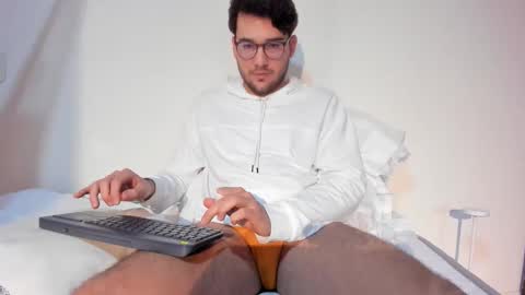 Vito Ferrer online show from 01-11-26, 12:43