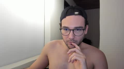 Vito Ferrer online show from 03-10-26, 11:43