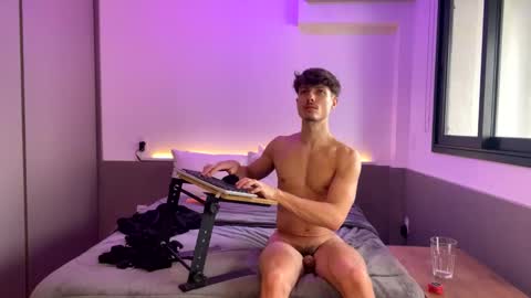 Snapshot of vitoraugustoxxx chatting on 10-10-25, 11:09 vitoraugustoxxx online show from 10-10-25, 11:09