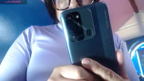 Snapshot of vitoria23_ chatting on 12-19-25, 02:24 victoria 3 online show from 12-19-25, 02:24