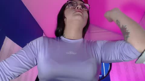 Snapshot of vitoria23_ chatting on 06-08-26, 02:39 victoria 3 online show from 06-08-26, 02:39
