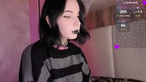 Vivi   online show from 05-02-26, 06:18