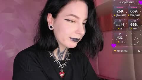 Vivi   online show from 05-24-26, 09:42