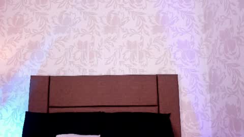 Snapshot of vivi_gh1 chatting on 06-28-26, 05:02 Vivi online show from 06-28-26, 05:02
