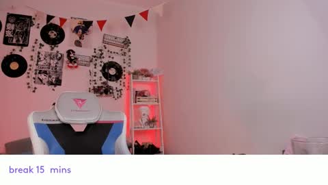 vivian_qwerty online show from 02-14-25, 07:17