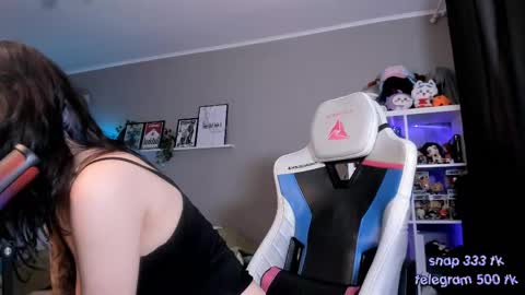 vivian_qwerty online show from 04-30-26, 05:25