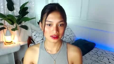 Vivian online show from 02-03-25, 01:41