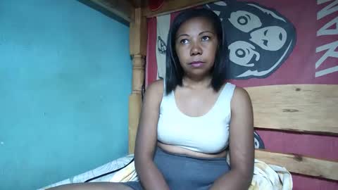 Snapshot of viviane0812 chatting on 03-07-25, 01:29 viviane0812 online show from 03-07-25, 01:29