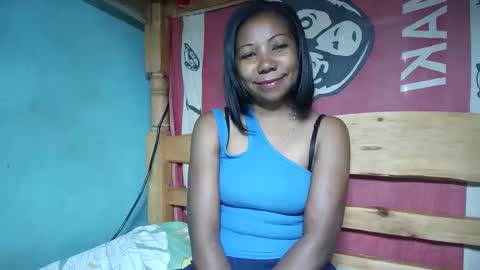 Snapshot of viviane0812 chatting on 03-10-25, 08:48 viviane0812 online show from 03-10-25, 08:48