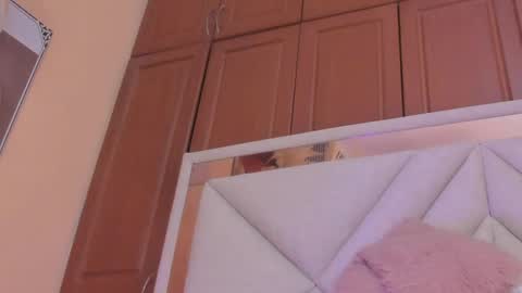 Vivi online show from 06-03-26, 12:30