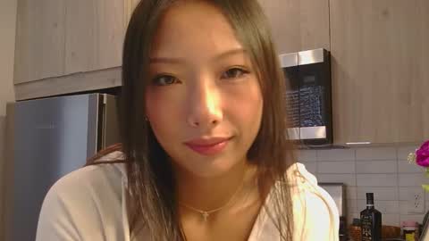 Snapshot of vivianwinters chatting on 10-18-25, 09:15 vivianwinters online show from 10-18-25, 09:15