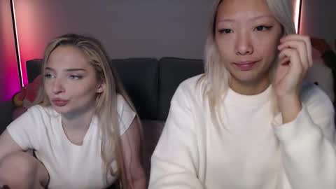 Snapshot of vivianwinters chatting on 11-30-25, 09:41 vivianwinters online show from 11-30-25, 09:41