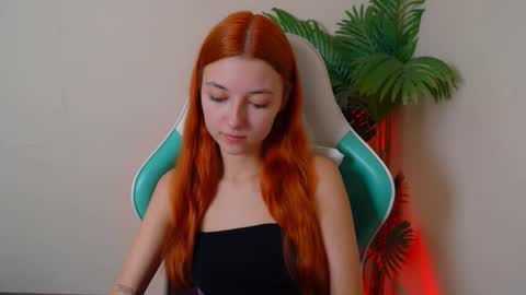 Snapshot of vivien_leight chatting on 11-07-25, 07:25 Vivien online show from 11-07-25, 07:25