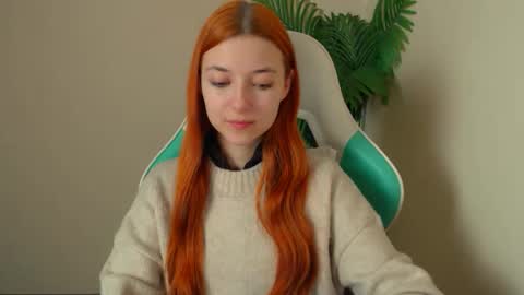 Snapshot of vivien_leight chatting on 02-06-26, 07:39 Vivien online show from 02-06-26, 07:39