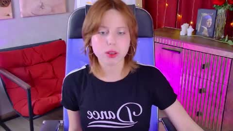 Vivienne  online show from 05-31-26, 06:53