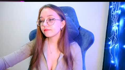 vivivivikkie online show from 04-25-26, 08:50