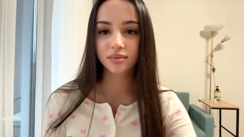 Miss Mia online show from 04-03-26, 01:53