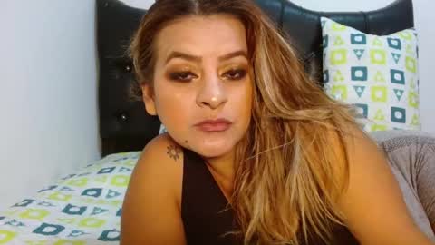 Venus online show from 11-18-25, 01:00