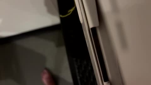 Snapshot of vm93m chatting on 09-18-25, 09:39 John online show from 09-18-25, 09:39