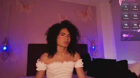 Snapshot of vnuss__ chatting on 06-25-26, 07:02 VENUS online show from 06-25-26, 07:02