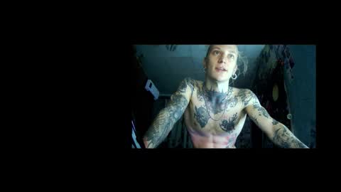 Snapshot of voldan_elf chatting on 10-23-25, 03:44 Elf online show from 10-23-25, 03:44